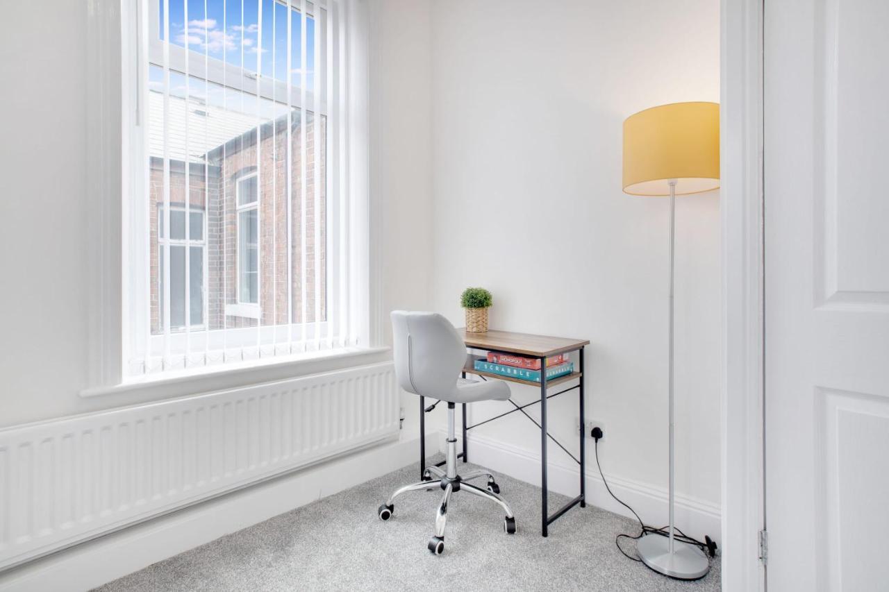 Stunning 4-Bedroom, 2 Bathrooms In Sunderland Сандерлэнд Экстерьер фото