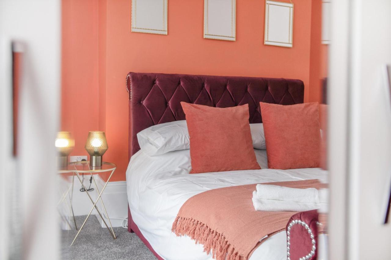Stunning 4-Bedroom, 2 Bathrooms In Sunderland Сандерлэнд Экстерьер фото
